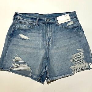 NWT Size 13 Arizona Jean Company High Rise Shorts